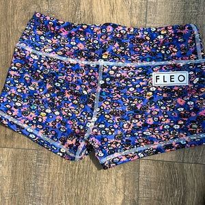 Fleo floral shorts junk edition